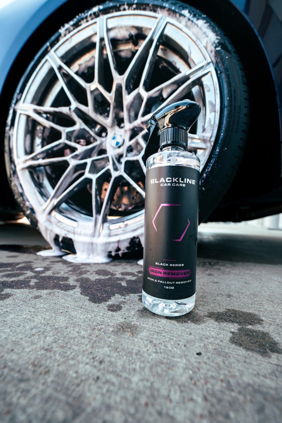 BLACKLINE® Iron Remover – Paint & Wheel Decontamination Spray