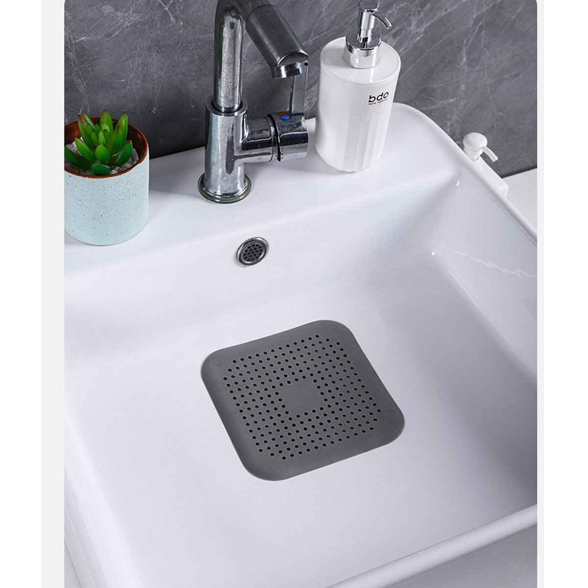 Square drain catcher with flexible silicone construction